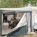 Przyczepy Kempingowe 6, Kite Crew Campingplads