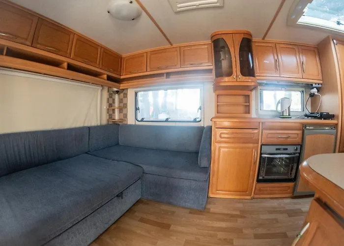 营地 Przyczepy Kempingowe 6, Kite Crew *