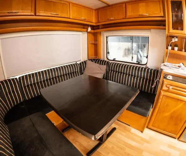 Przyczepy Kempingowe 6, Kite Crew * Chałupy