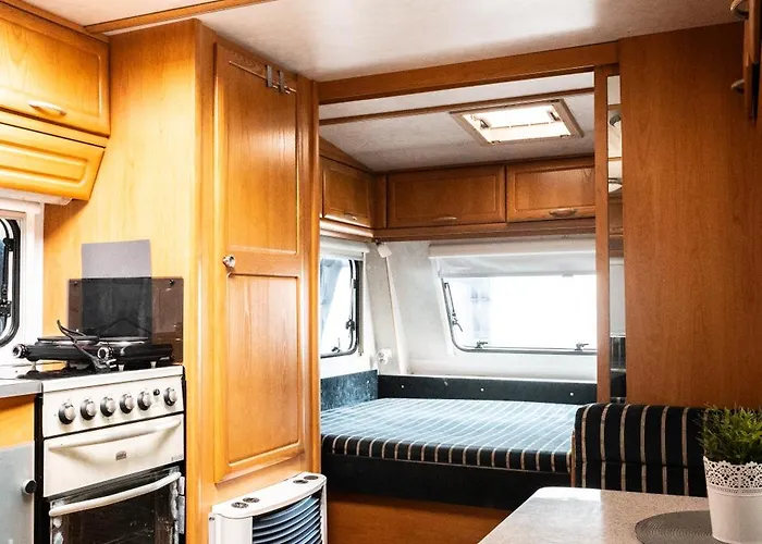 Przyczepy Kempingowe 6, Kite Crew مكان تخييم *