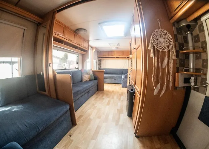 Przyczepy Kempingowe 6, Kite Crew * Chałupy