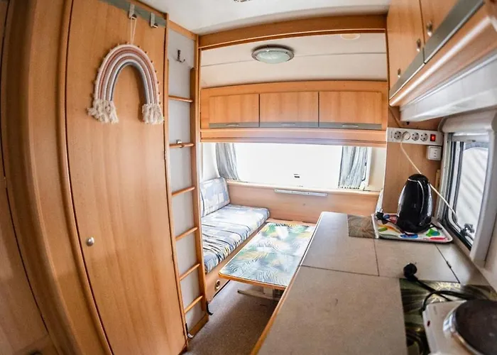 Przyczepy Kempingowe 6, Kite Crew