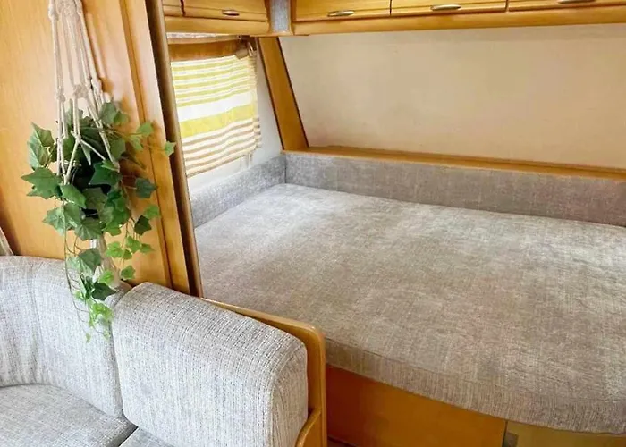 Przyczepy Kempingowe 6, Kite Crew Chałupy