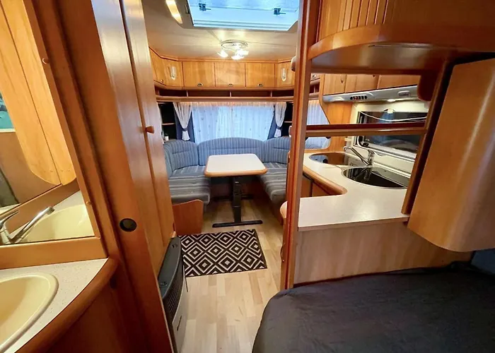 Przyczepy Kempingowe 6, Kite Crew *