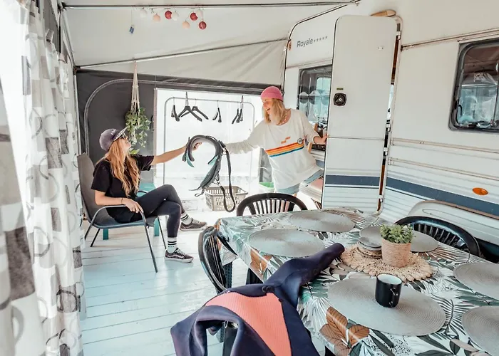 Przyczepy Kempingowe 6, Kite Crew