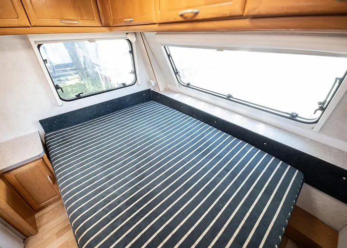 营地 Przyczepy Kempingowe 6, Kite Crew Chałupy